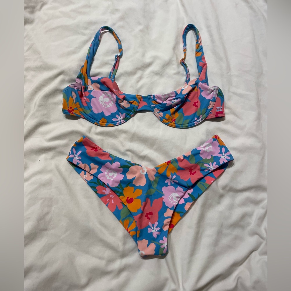 Super cute bikini set